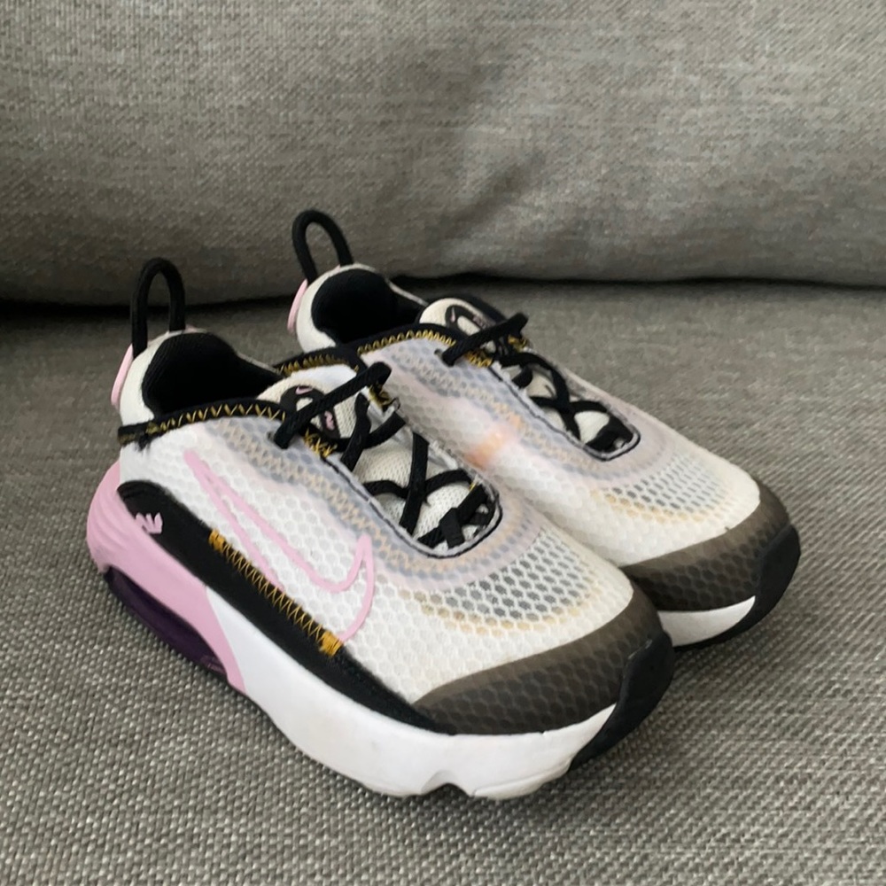Girls Nike Air Max 2090 - Size 9C